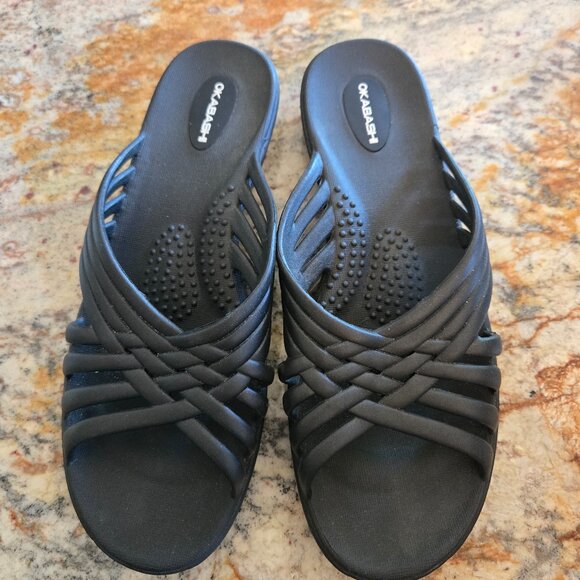 NWOT Okabashi Womens Sandals Size M 6.5/7.5 Rubber Slip-On Black - Picture 1 of 4